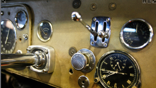 Illustration for article titled Tesla Model S Gets 89 MPGe, Gizmos Confuse Car Buyers, And Peugeot CEO's Clock Starts Ticking